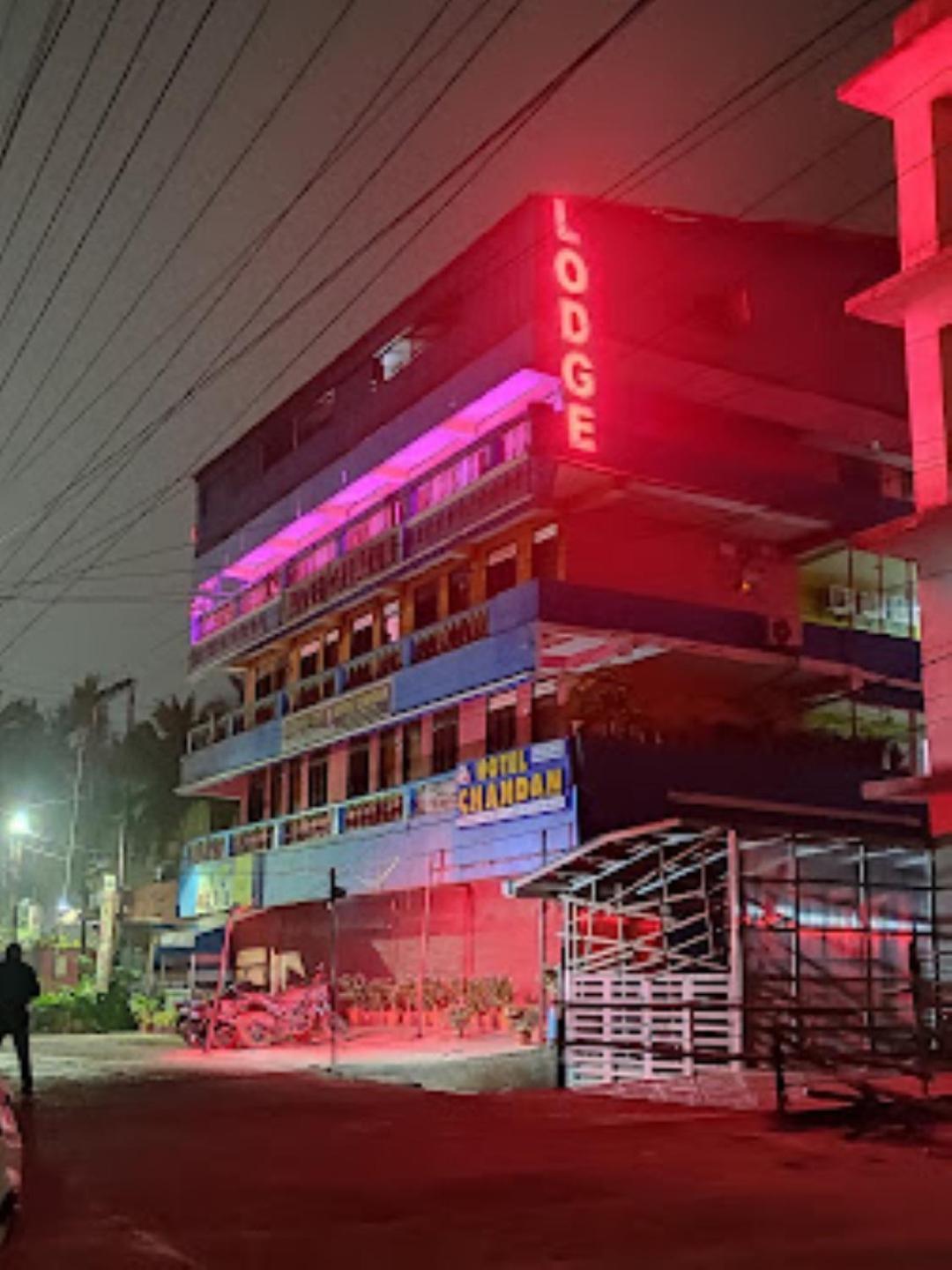 Hotel Chandan,布巴内什瓦尔 外观 照片